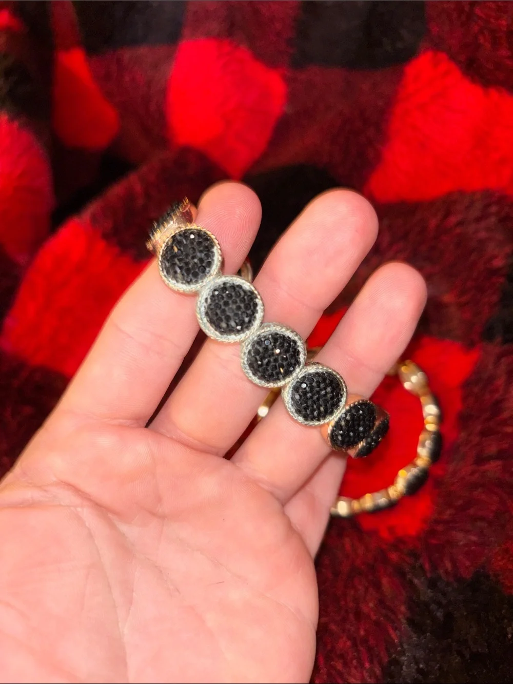 Elegant Black Crystal Circle Bracelet - Women Jewelry